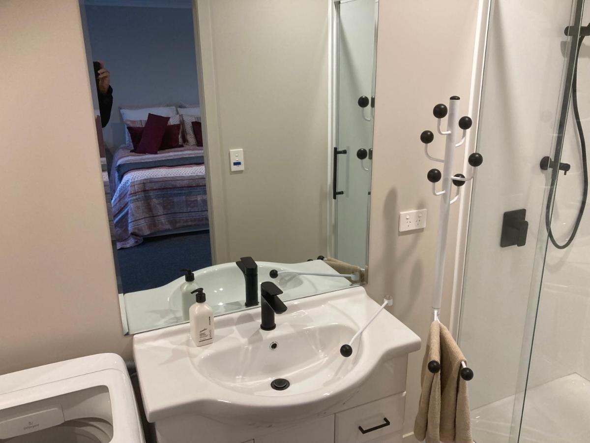 Cambridge Te Awa Rivertrail Bnb Exterior photo